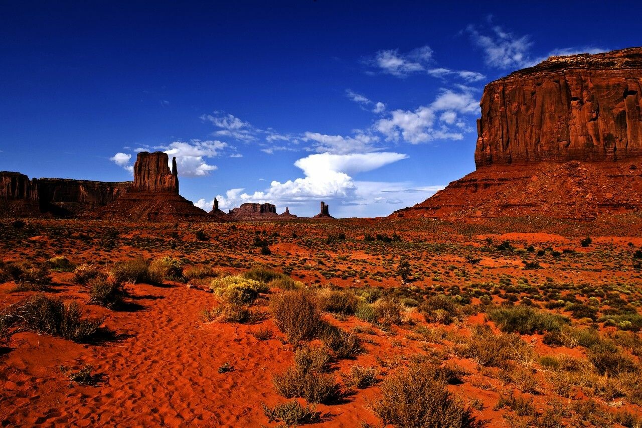 Arizona desert. Долина монументов Аризона. Пустыня Аризона. Долина монументов Колорадо. Долина монументов Аризона трасса.